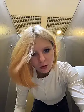 NinaParri – Naživo XXX chat