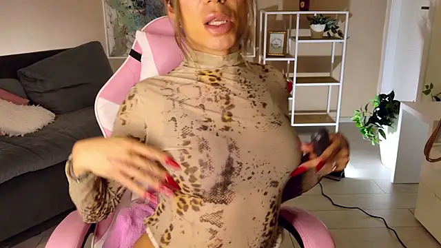 TSGisele: вебкам-шоу