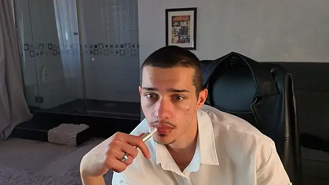 KaydenDrewのライブXXXチャット