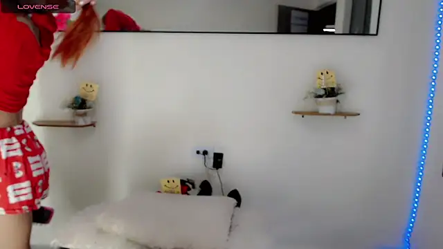 NathalialLooesのウェブカメラショー