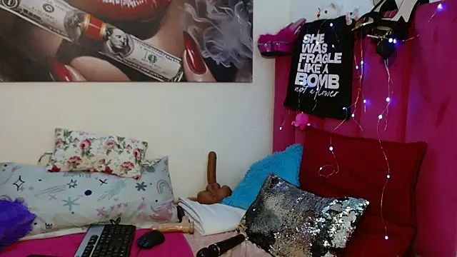 Moreish-06のライブXXXチャット