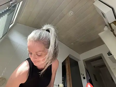 Sabdeluxe Chat XXX live