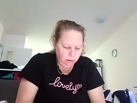 Jahudka47 Live XXX-Chat