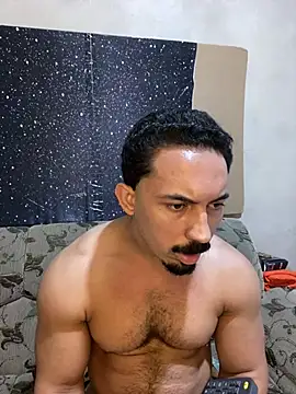 Show modela Superbigmr na web-kameri