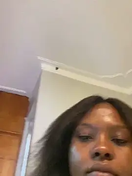 XXX chat uživo modela Dellah27