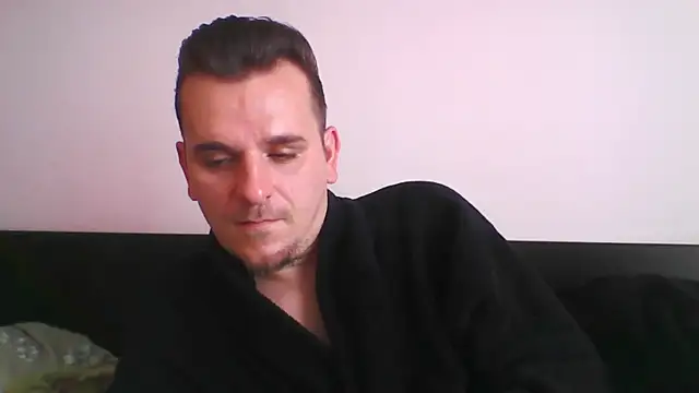 Huge_cock22cm's Live XXX Chat