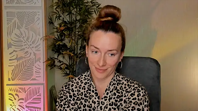 Sembang XXX Secara Langsung RebeccaMartinez