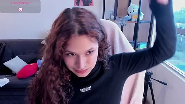 แชท XXX สดของ iam_Nikki