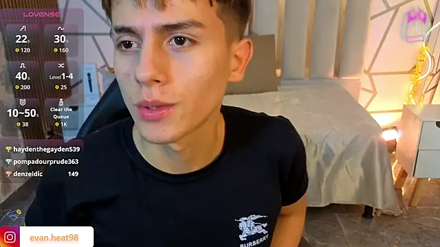 Chat XXX Live EVAN_TAY