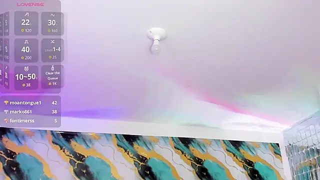 IsaDiiazのライブXXXチャット