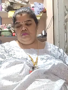 tamilthanushri Live XXX Chat