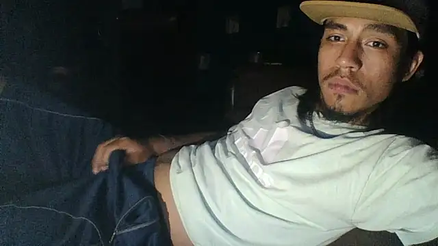 AlexAlejandro13 Live XXX Chat