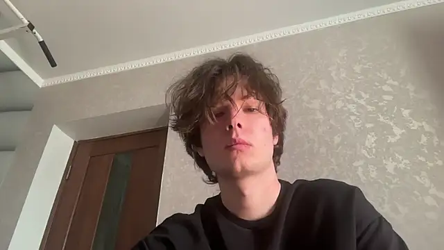 Show modela tomasdickpick na web-kameri