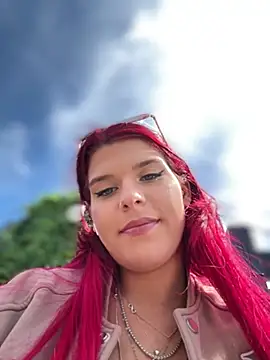 XXX chat uživo modela RiriRoseey