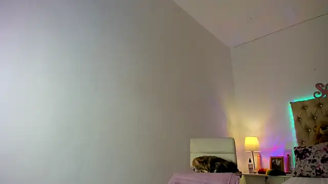 shantallhotxx 网络视讯表演