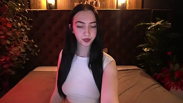 WildKittenX_'s Live XXX Chat