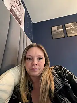 Sky25x's Webcam Show