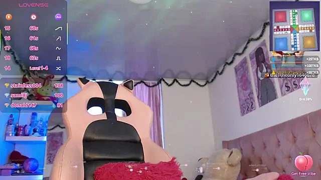 Chat +18 de violett_brown9 ao vivo