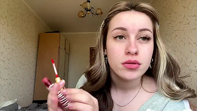 XXX chat uživo modela SpringSummers