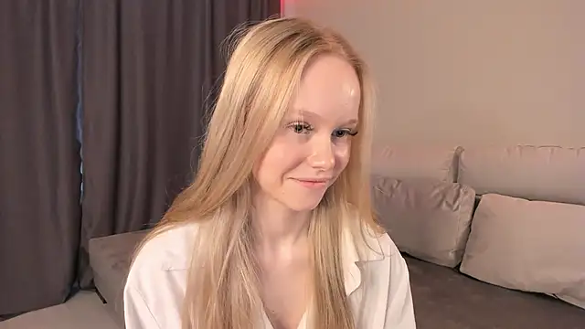 MadieTrajillo's Webcam Show