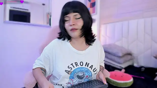 Chat XXX en directo de io_chie_