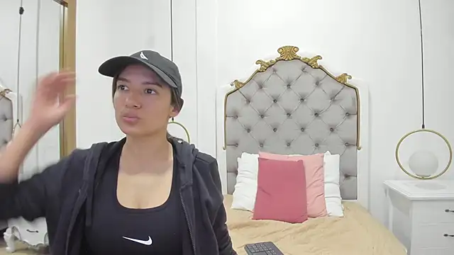 Chat +18 de Skylerwhite02 ao vivo