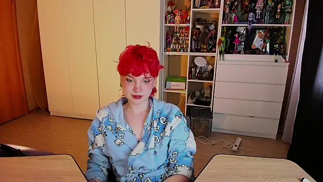 School_Love Adlı Modelin Canlı XXX Sohbeti