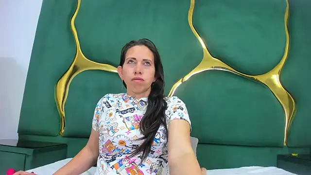 دردشة RoxanneBloom الجنسية المباشرة