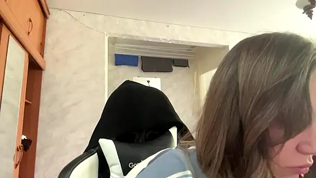 LeslySerna's Live XXX Chat