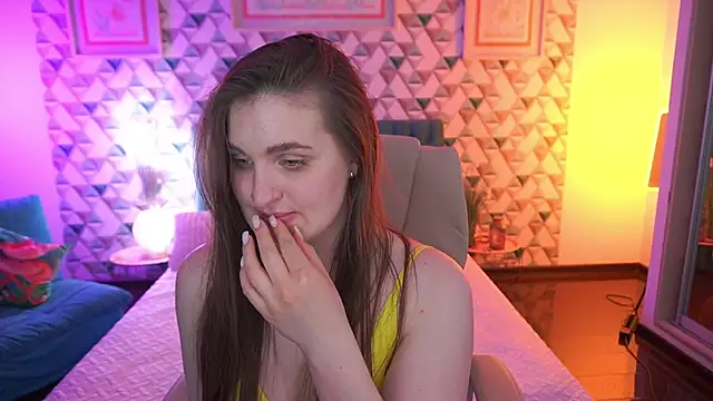 EmmyCharmm: онлайн-секс-чат