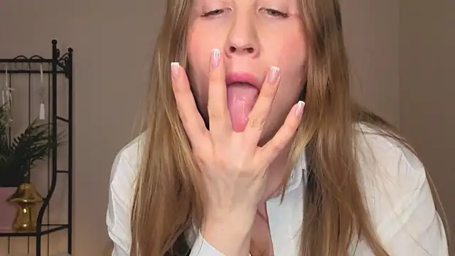 Chat +18 de Helens_love ao vivo