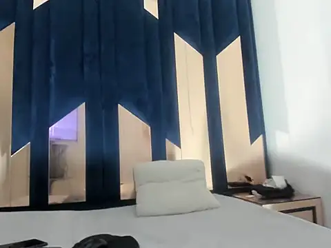 Pertunjukan Kamera Web Ian_Savage