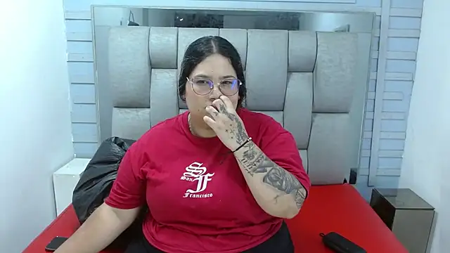 evelin_zaens 现场XXX聊天