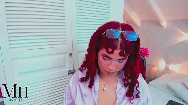 MizzHell: онлайн-секс-чат