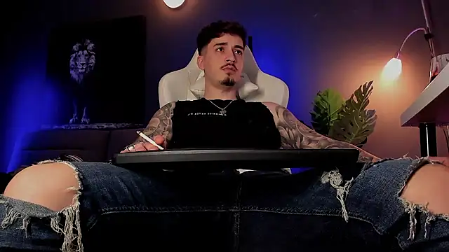 uptomatty 网络视讯表演