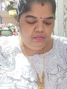 tamilthanushri Chat XXX live