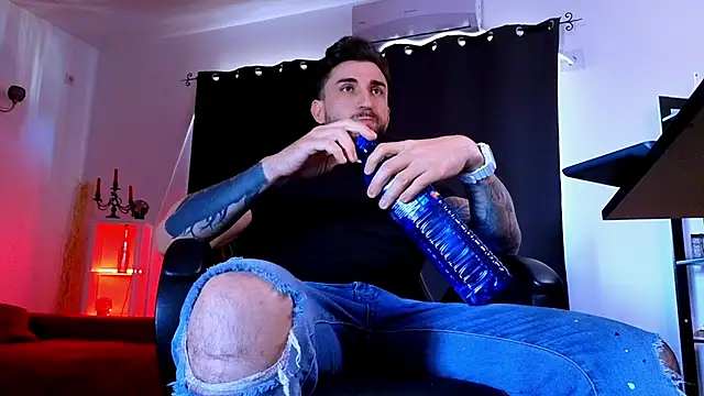 Chat XXX en directo de MightyAaron66