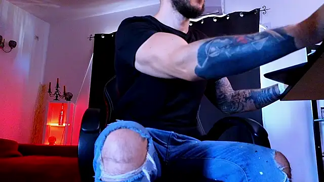 XXX chat uživo modela MightyAaron66