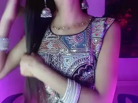 Roiseeee 即時 XXX 聊天