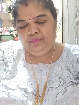 tamilthanushri: онлайн-секс-чат