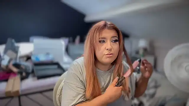 Curvy_Rosie99 Chat XXX live