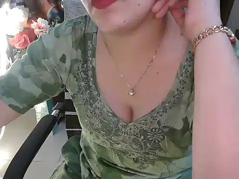 _chitranshi élő XXX-chatje