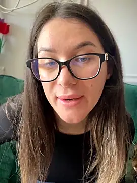 XXX chat uživo modela HotXMom_