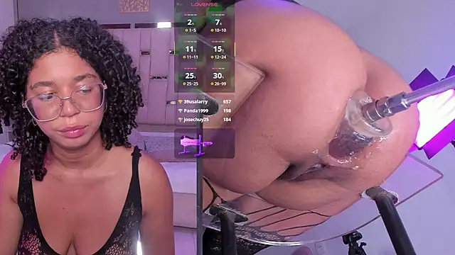 XXX chat uživo modela MilaHall_