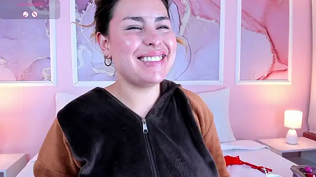 Chat +18 de Kennya_Rodriguez ao vivo