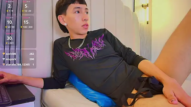 lian_cameron 在線直播表演