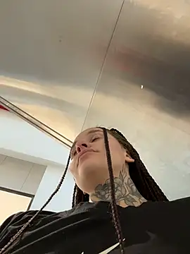 KishaMur Chat XXX in diretta