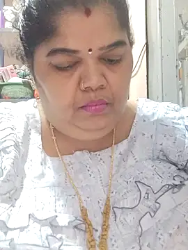 tamilthanushri's Live XXX Chat