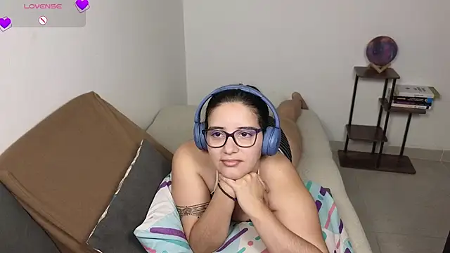 blue__moon_'s Live XXX Chat