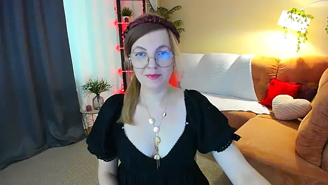 Chat +18 de YourUniverser ao vivo